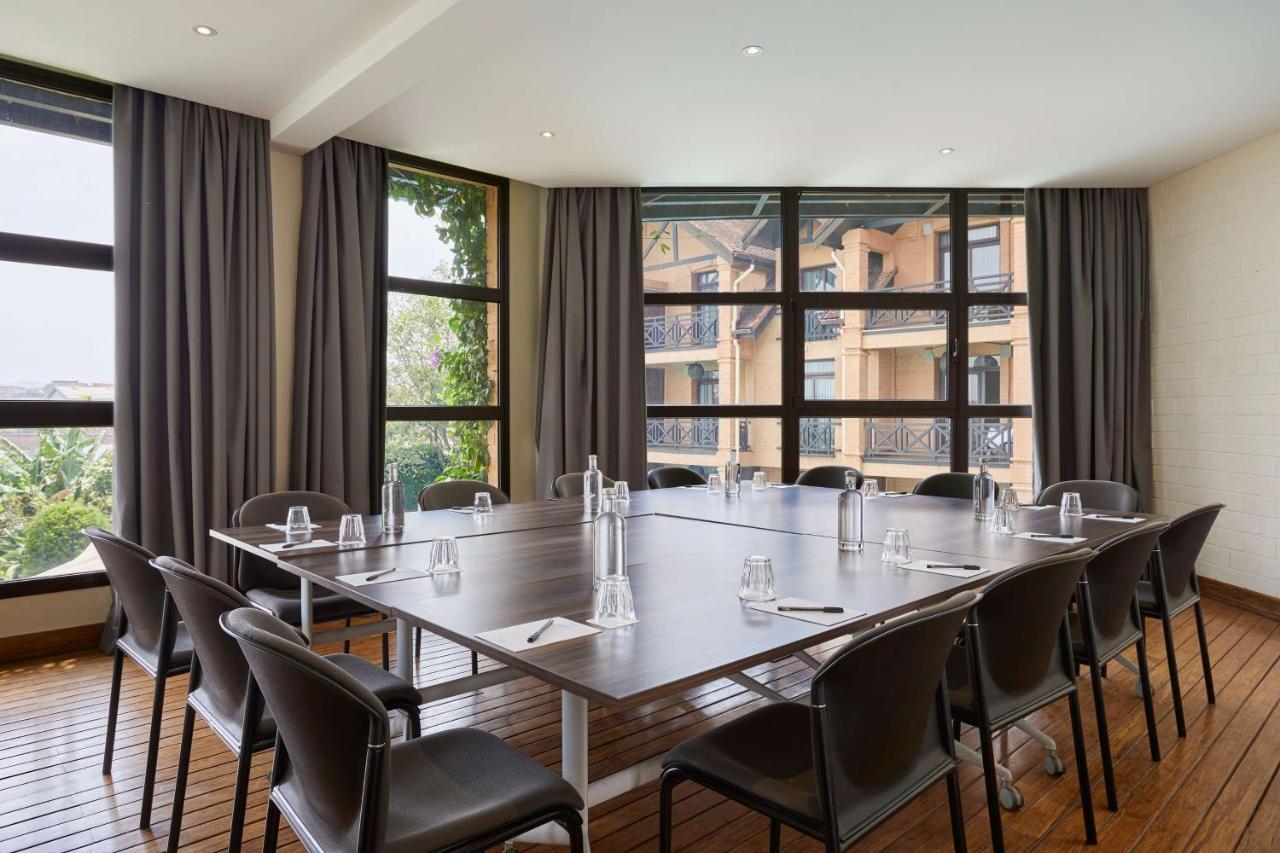 Radisson Hotel Tamboho Waterfront Antananarywa Zewnętrze zdjęcie