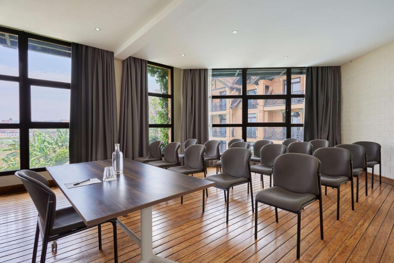 Radisson Hotel Tamboho Waterfront Antananarywa Zewnętrze zdjęcie